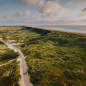 't Schelpje With Free Parking , Zandvoort Niederlande