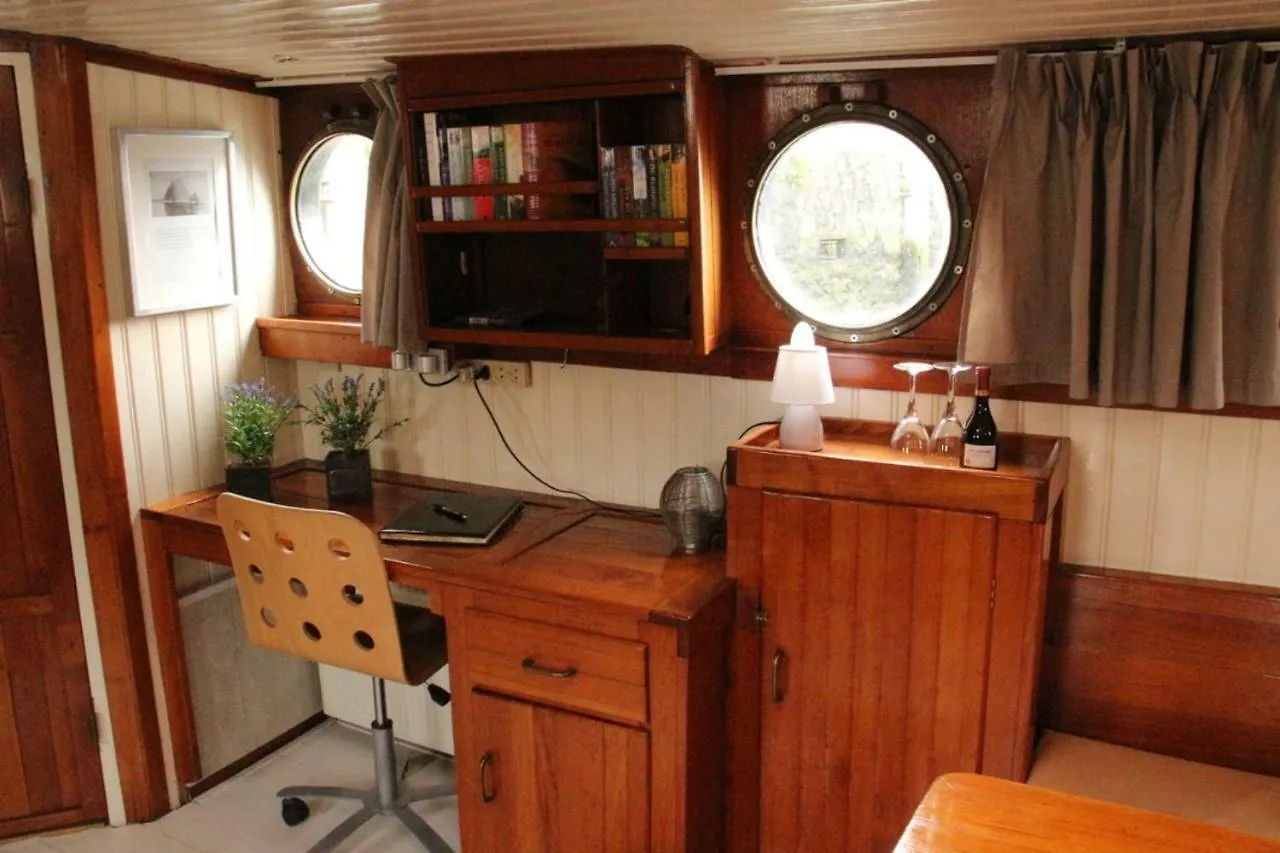 B&B Unitas Rotterdam 0*,  Holandia
